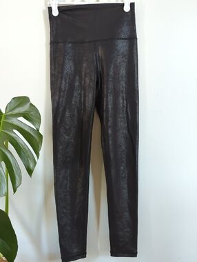 OFFLINE Aerie Black Crinkle Leggings